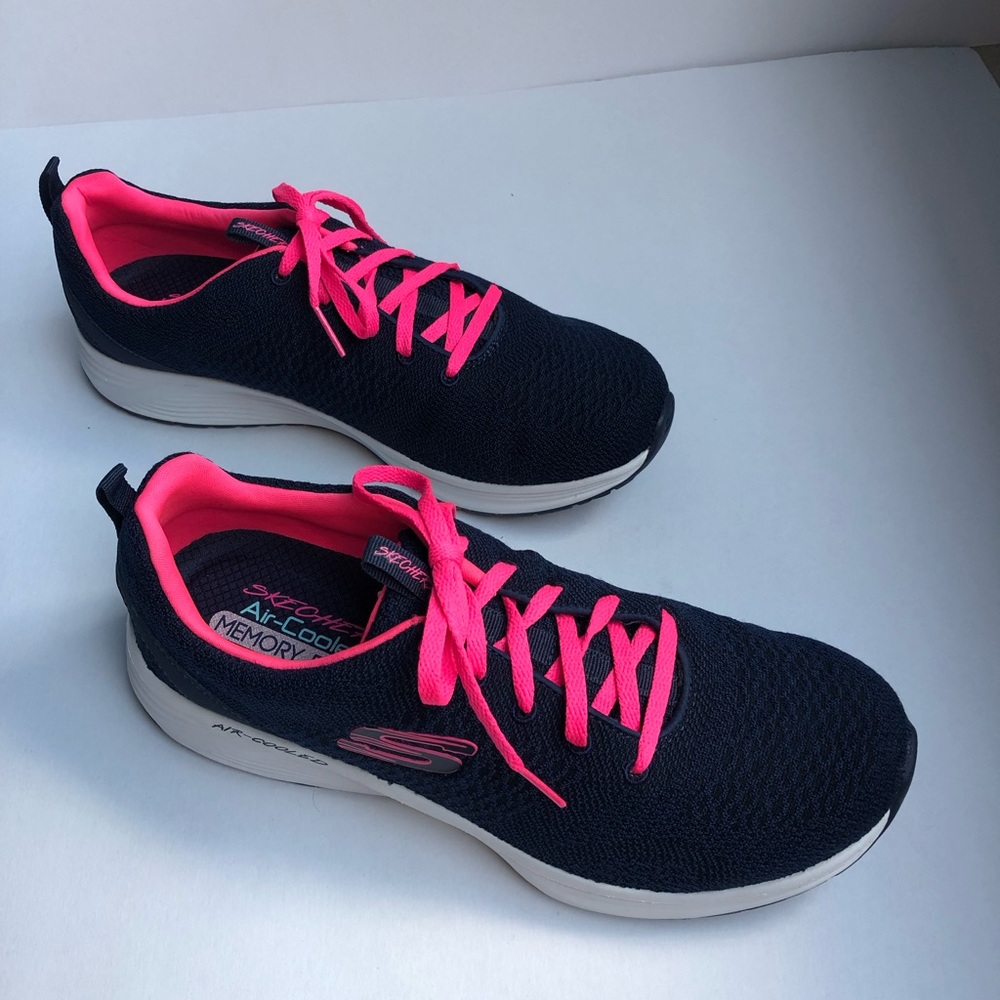 Brand new Skechers memory foam women 9.5 Brand New
